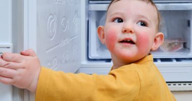 toddler boy with 5th disease rash on his cheeks